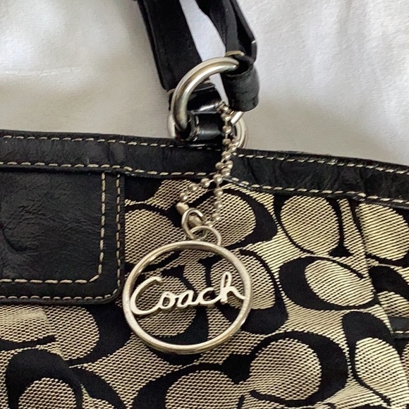 Coach purse - Picture 10 of 10